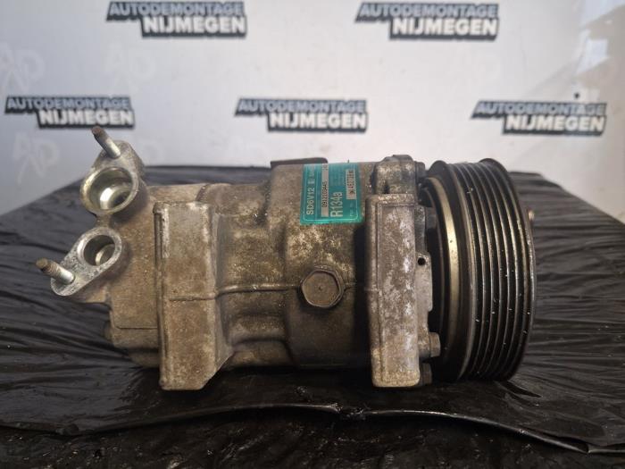 Gebruikte Aircopomp Peugeot 206 (2A/C/H/J/S) 1.4 16V Prijs op aanvraag aangeboden door Autodemontage Nijmegen