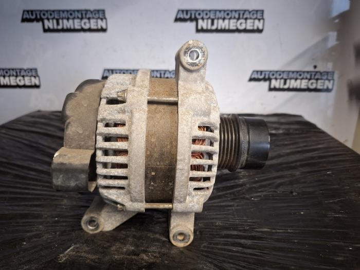 Dynamo van een Opel Karl 1.0 12V 2017