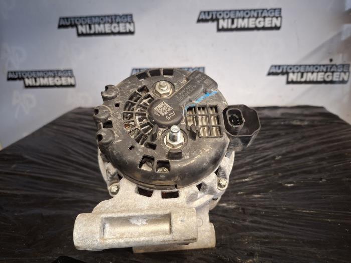 Dynamo van een Opel Karl 1.0 12V 2017