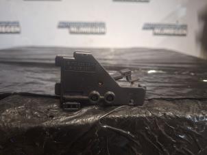 Gebruikte Cabriodak positiesensor Mercedes SLK (R170) 2.3 230 K 16V Prijs op aanvraag aangeboden door Autodemontage Nijmegen