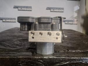 Gebruikte ABS Pomp Renault Twingo III (AH) ZE R80 Prijs op aanvraag aangeboden door Autodemontage Nijmegen