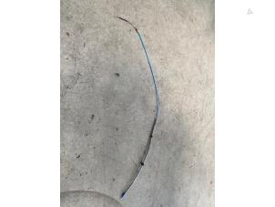 Gebruikte Handrem Kabel Renault Twingo III (AH) ZE R80 Prijs op aanvraag aangeboden door Autodemontage Nijmegen