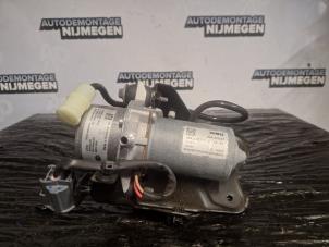 Gebruikte Vacuumpomp Rembekrachtiging Renault Twingo III (AH) ZE R80 Prijs op aanvraag aangeboden door Autodemontage Nijmegen