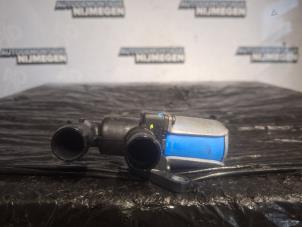 Gebruikte Extra waterpomp Renault Twingo III (AH) ZE R80 Prijs op aanvraag aangeboden door Autodemontage Nijmegen