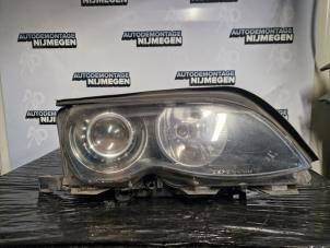 Gebruikte Koplamp rechts BMW 3 serie (E46/4) 330i 24V Prijs op aanvraag aangeboden door Autodemontage Nijmegen