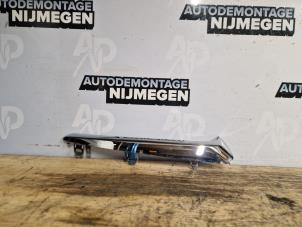 Gebruikte Sierstrip Toyota Yaris III (P13) 1.0 12V VVT-i Prijs op aanvraag aangeboden door Autodemontage Nijmegen