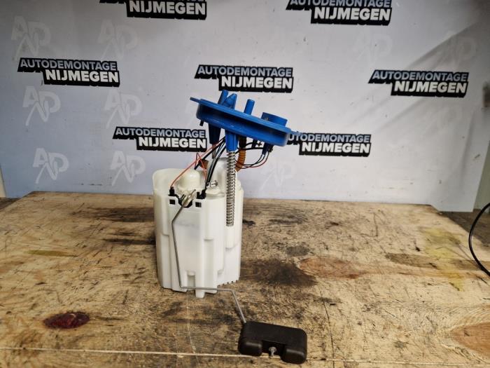Gebruikte Tank element Pomp Skoda Octavia (5EAA) 1.2 TSI 16V Prijs op aanvraag aangeboden door Autodemontage Nijmegen