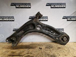 Gebruikte Draagarm links-voor Skoda Octavia (5EAA) 1.2 TSI 16V Prijs op aanvraag aangeboden door Autodemontage Nijmegen