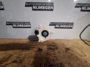 Gebruikte Motor electrisch raam Mercedes A (W169) 1.5 A-160 Prijs op aanvraag aangeboden door Autodemontage Nijmegen