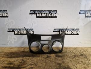 Gebruikte Dashboard deel Peugeot 208 I (CA/CC/CK/CL) 1.2 Vti 12V PureTech 82 Prijs op aanvraag aangeboden door Autodemontage Nijmegen