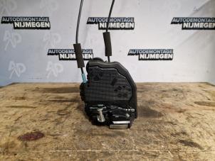 Gebruikte Deurslot Mechaniek 4Deurs links-achter Lexus CT 200h 1.8 16V Prijs op aanvraag aangeboden door Autodemontage Nijmegen