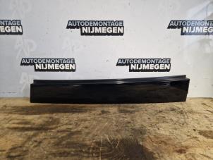 Gebruikte Stijl midden-rechts Volkswagen Sharan (7N) 1.4 TSI 16V Prijs op aanvraag aangeboden door Autodemontage Nijmegen