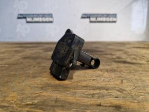 Gebruikte Luchthoeveelheidsmeter Toyota Prius (NHW20) 1.5 16V Prijs op aanvraag aangeboden door Autodemontage Nijmegen