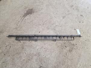 Gebruikte Bumperframe achter Mercedes Citan (415.6) 1.5 108 CDI Prijs op aanvraag aangeboden door Autodemontage Nijmegen