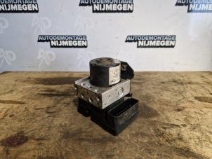 Gebruikte ABS Pomp Renault Twingo II (CN) 1.2 16V Prijs op aanvraag aangeboden door Autodemontage Nijmegen