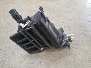 Gebruikte Chaufagebak Mazda 3 (BM/BN) 2.0 SkyActiv-G 120 16V Prijs op aanvraag aangeboden door Autodemontage Nijmegen