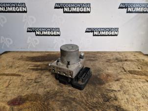 Gebruikte ABS Pomp Volkswagen Polo V (6R) 1.4 TDI DPF BlueMotion technology Prijs op aanvraag aangeboden door Autodemontage Nijmegen