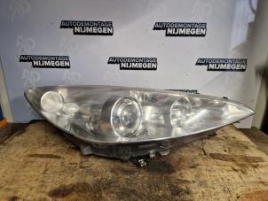 Gebruikte Koplamp rechts Peugeot 308 (4A/C) 1.6 16V THP 175 Prijs op aanvraag aangeboden door Autodemontage Nijmegen