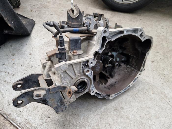 Gebruikte Versnellingsbak Hyundai i30 (FD) 1.6 CVVT 16V Prijs € 50,00 Margeregeling aangeboden door Autodemontage Nijmegen