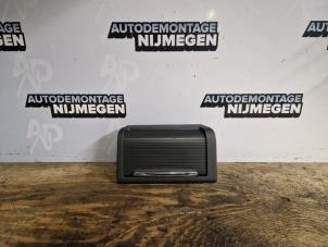 Gebruikte Bekerhouder Opel Vectra C GTS 2.2 DIG 16V Prijs op aanvraag aangeboden door Autodemontage Nijmegen