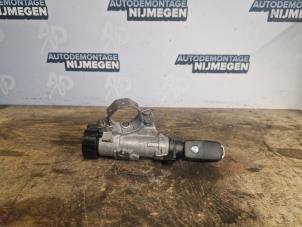 Gebruikte Kontaktslot + Sleutel Volkswagen Polo V (6R) 1.2 12V BlueMotion Technology Prijs op aanvraag aangeboden door Autodemontage Nijmegen