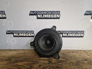 Gebruikte Speaker Mazda 3 (BM/BN) 2.0 SkyActiv-G 120 16V Prijs op aanvraag aangeboden door Autodemontage Nijmegen
