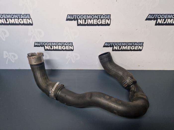 Gebruikte Intercooler Buis Fiat Doblo Cargo (263) 1.6 D Multijet Prijs op aanvraag aangeboden door Autodemontage Nijmegen