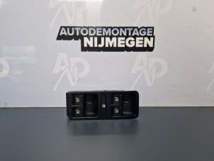 Gebruikte Raam schakelaar elektrisch Volkswagen Polo V (6R) 1.2 12V BlueMotion Technology Prijs op aanvraag aangeboden door Autodemontage Nijmegen