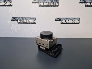 Gebruikte ABS Pomp Volkswagen Polo V (6R) 1.2 12V BlueMotion Technology Prijs op aanvraag aangeboden door Autodemontage Nijmegen