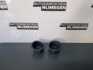 Gebruikte Bekerhouder Opel Vivaro 1.6 CDTI 95 Euro 6 Prijs op aanvraag aangeboden door Autodemontage Nijmegen