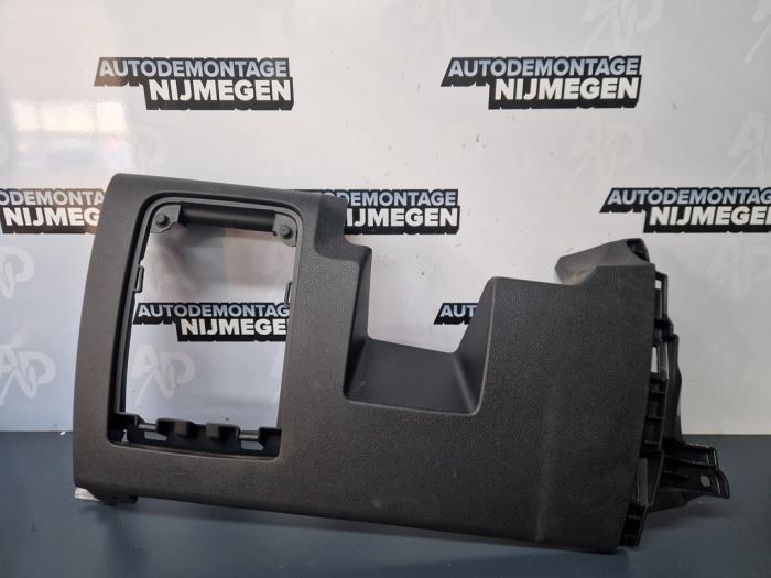 Gebruikte Dashboard deel Opel Vivaro 1.6 CDTI 95 Euro 6 Prijs op aanvraag aangeboden door Autodemontage Nijmegen