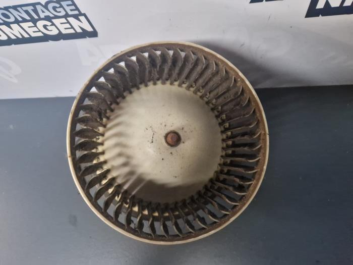 Kachel Ventilatiemotor van een Seat Mii 1.0 12V 2016