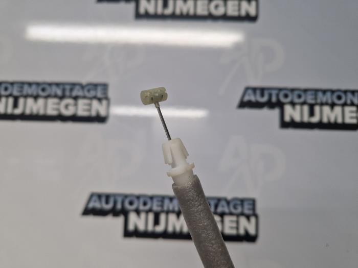 Deurslot Mechaniek 2Deurs rechts van een Seat Mii 1.0 12V 2016