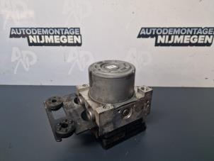 ABS Pomp van een Opel Vivaro 1.6 CDTI 95 Euro 6 2018