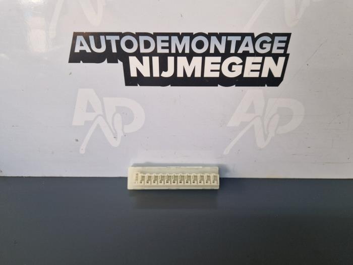 Gebruikte Stroomverdeler Mercedes B (W246/W242) 1.5 B-180 CDI,d 16V Prijs op aanvraag aangeboden door Autodemontage Nijmegen