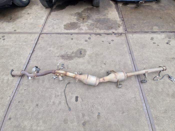 Gebruikte Roetfilter Opel Vivaro 1.6 CDTI 95 Euro 6 Prijs op aanvraag aangeboden door Autodemontage Nijmegen