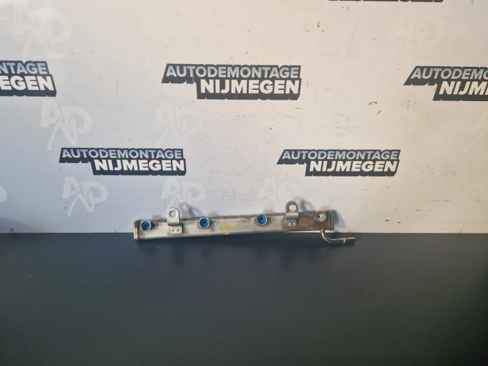 Gebruikte Injector brug Dodge Caliber 1.8 16V Prijs op aanvraag aangeboden door Autodemontage Nijmegen