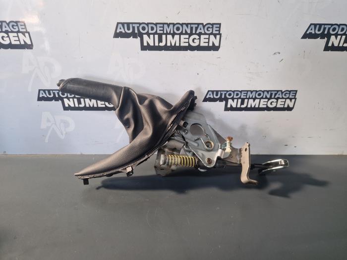Gebruikte Handrem Mechaniek BMW 4 serie Gran Coupe (F36) 418i 1.5 TwinPower Turbo 12V Prijs op aanvraag aangeboden door Autodemontage Nijmegen