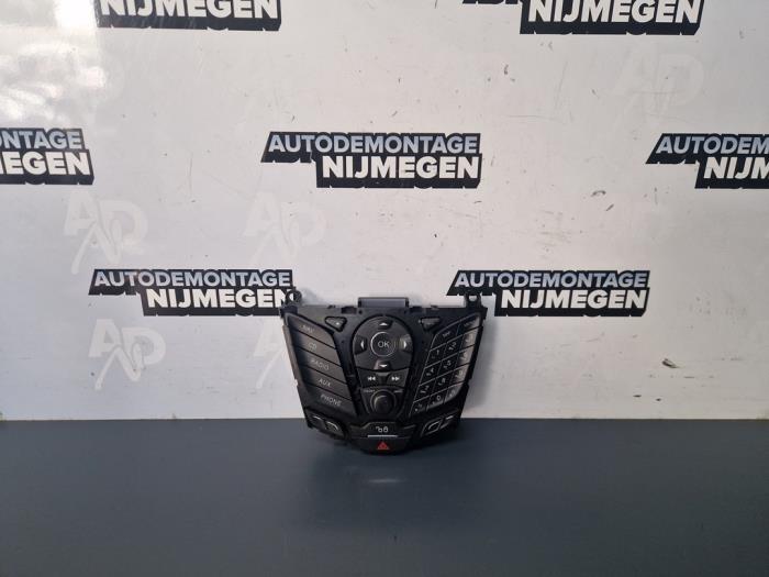 Gebruikte Regelunit Multi Media Ford Focus 3 Wagon 1.6 SCTi 16V Prijs op aanvraag aangeboden door Autodemontage Nijmegen