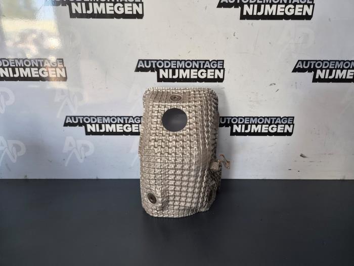 Gebruikte Hitteschild uitlaat Hyundai i10 (B5) 1.0 12V Prijs op aanvraag aangeboden door Autodemontage Nijmegen
