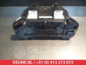 Toyota Auris Tacho - Kombiinstrument KM O305231 foto 2