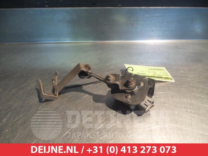 Toyota Avensis Xenon height adjustment O266904