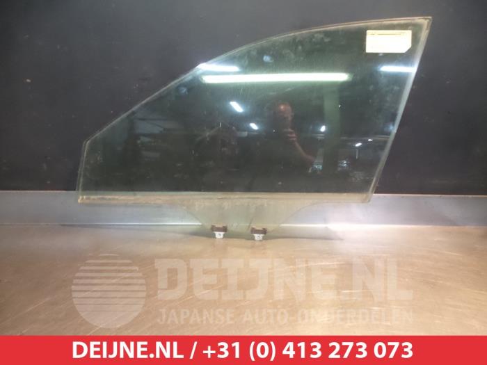 Subaru Impreza Portierruit 4Deurs links-voor O274019