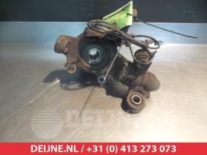Nissan Primera Achsschenkel links vorne O322499 foto 2