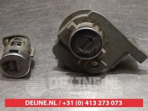Mazda 2 Schlossset Zylinder (komplett) O277789 foto 2