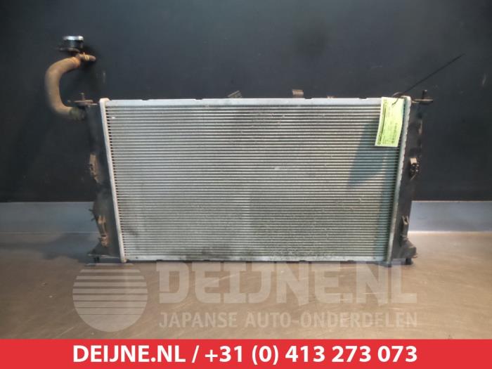 Gebruikte Radiateur Mazda 5 (CR19) 2.0 CiDT 16V Normal Power Prijs € 50,00 Margeregeling aangeboden door V.Deijne Jap.Auto-onderdelen BV