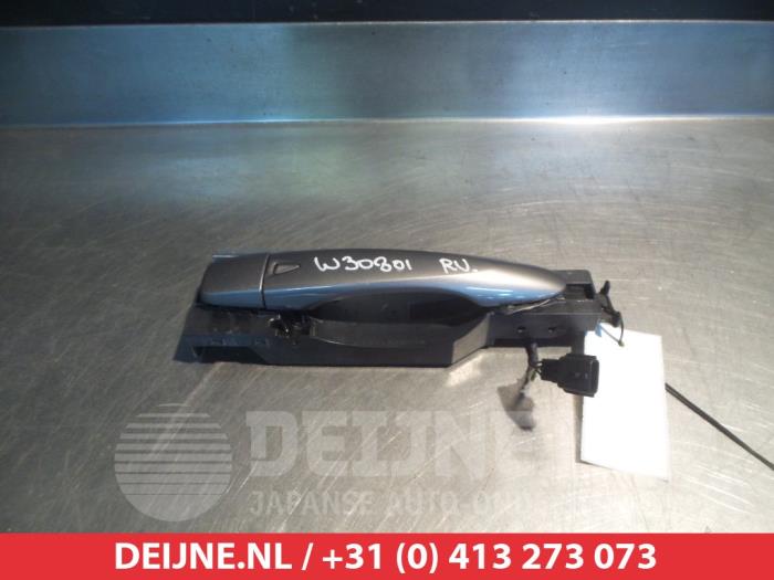 Nissan Pulsar Front door handle 4-door, right O277528