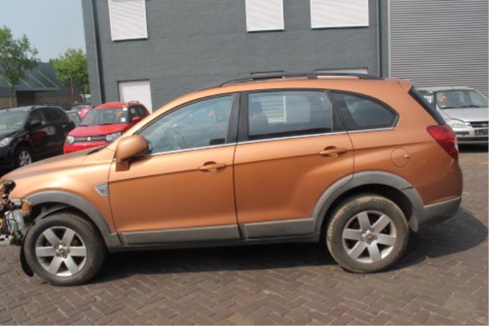 Chevrolet Captiva Tür 4-türig links hinten O284618