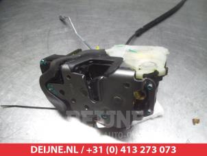 Chevrolet Volt Deurslot Mechaniek 4Deurs links-achter O279942 foto 2