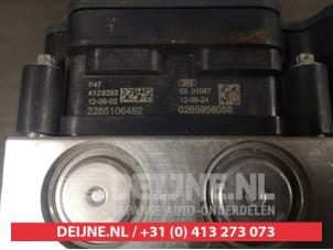 Subaru BRZ ABS pump O337747 photo 3